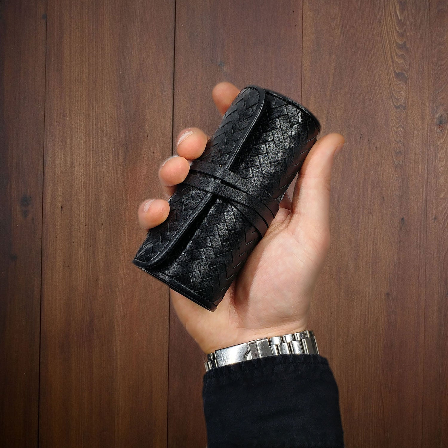 Mantidy Herringbone Handwoven Grooming Roll